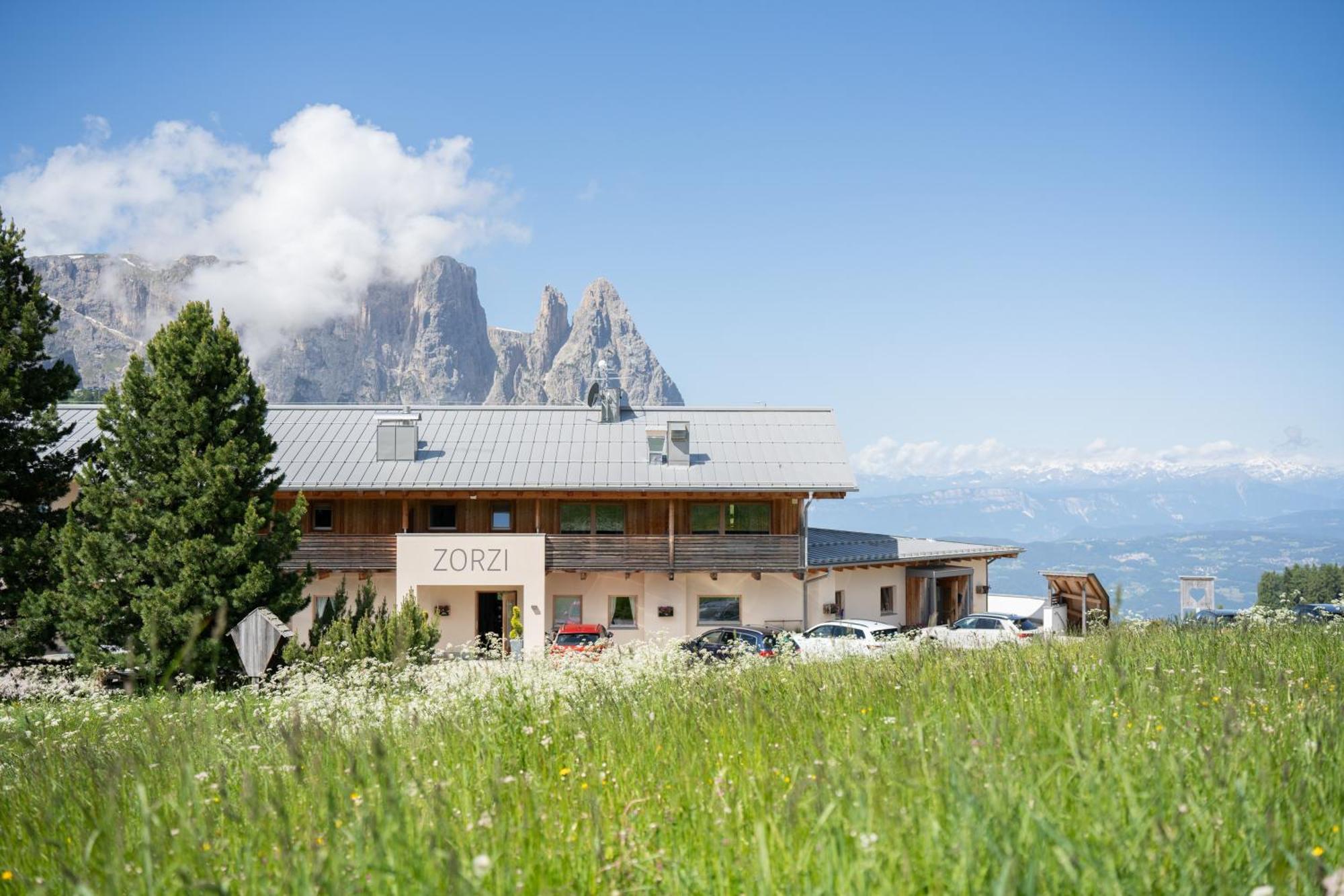 Berghotel Zorzi Alpe Di Siusi Exterior photo